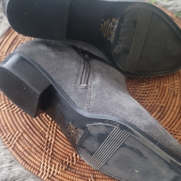 Naturalizer Suede booties 7W...Bundle & SAVE! - Picture 4 of 7